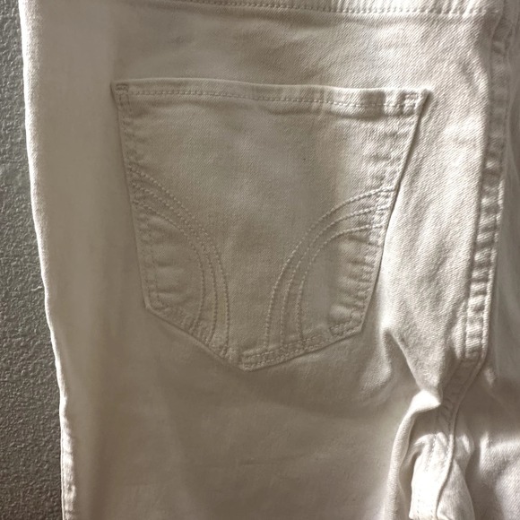Hollister Women's Classic Stretch High Rise Super Skinny Jeans Size 15R/W32 L30 - Picture 7 of 12